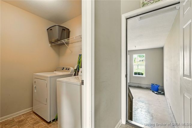 7360 Navilleton Road, Floyds Knobs, IN 47119