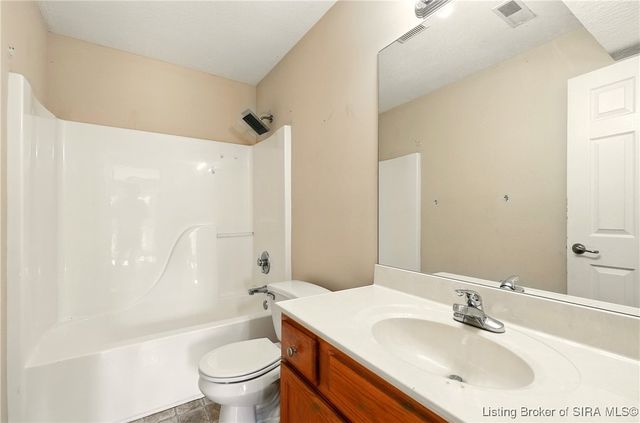 7360 Navilleton Road, Floyds Knobs, IN 47119