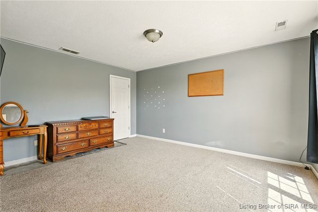 7360 Navilleton Road, Floyds Knobs, IN 47119