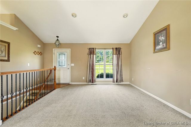 7360 Navilleton Road, Floyds Knobs, IN 47119