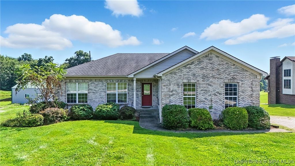 7360 Navilleton Road, Floyds Knobs, IN 47119