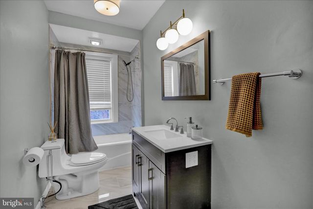 431 E ORANGE ST, Lancaster, PA 17602