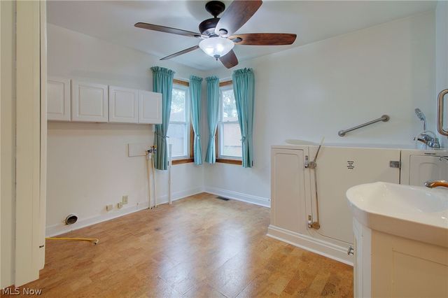 3041 33rd Street NE, Canton, OH 44705