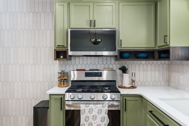 4700 Holm Road, Oregon, WI 53575