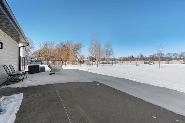 4700 Holm Road, Oregon, WI 53575