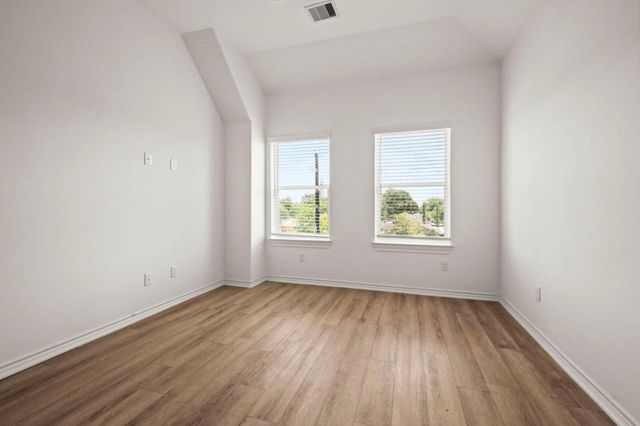 3241 Real B, Houston, TX 77087