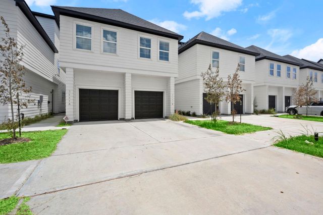 3241 Real B, Houston, TX 77087