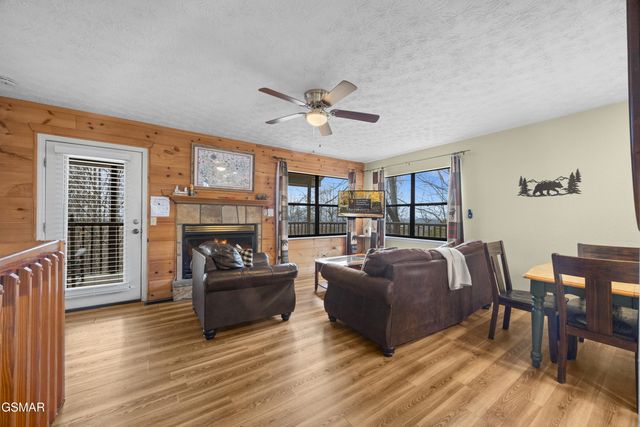 1805 Cherry View Lane, Sevierville, TN 37876