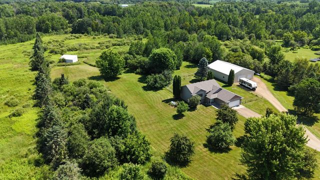 18180 Franconia Trail, Shafer, MN 55074