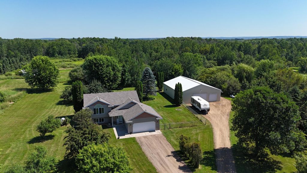 18180 Franconia Trail, Shafer, MN 55074