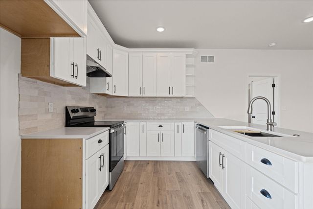 5504 MURFREESBORO DR, Columbia, MO 65201