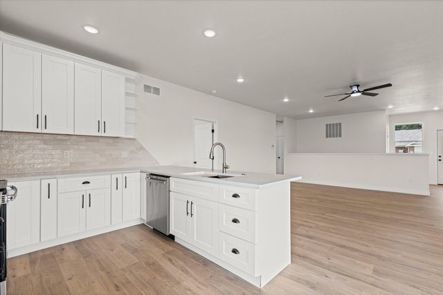 5504 MURFREESBORO DR, Columbia, MO 65201