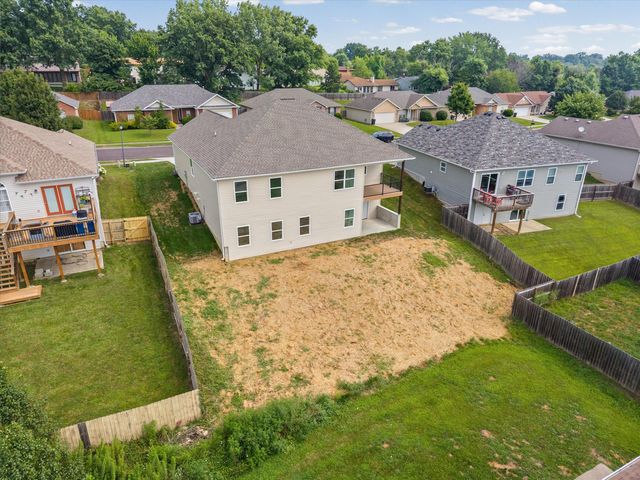 5504 MURFREESBORO DR, Columbia, MO 65201