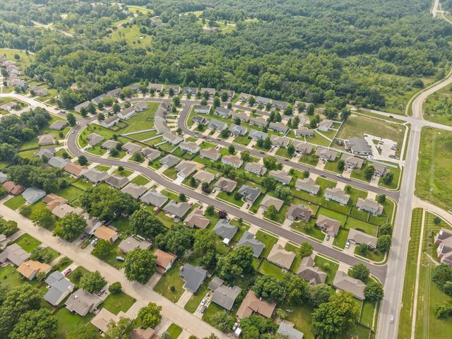 5504 MURFREESBORO DR, Columbia, MO 65201