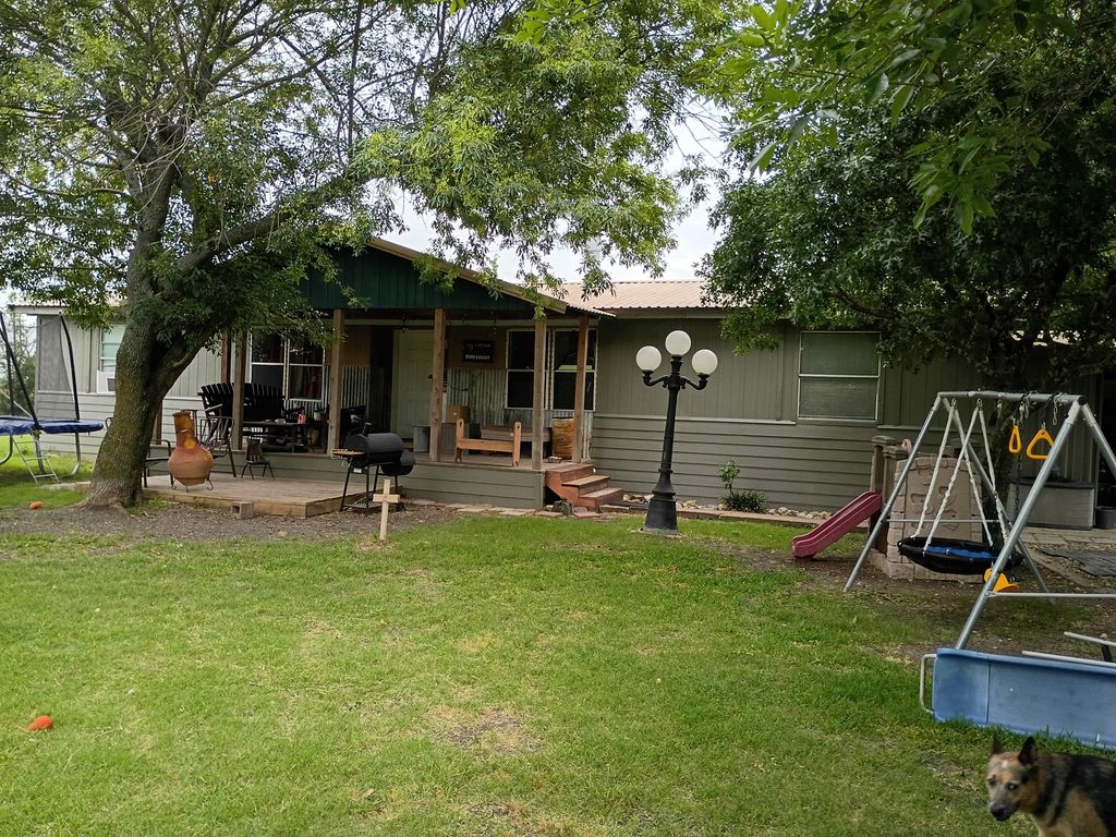 634 Blair Road, Waxahachie, TX 75165