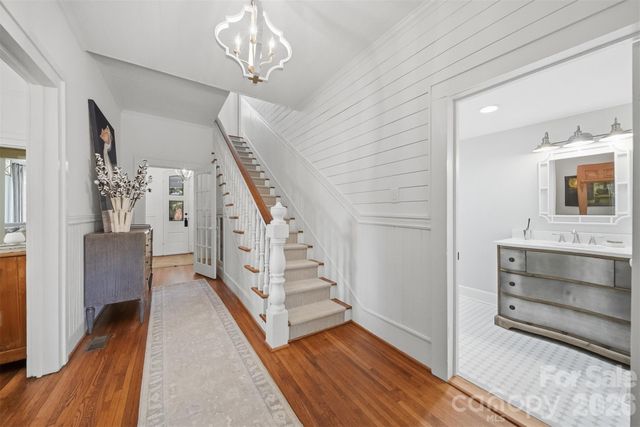 902 N Ashe Avenue, Newton, NC 28658