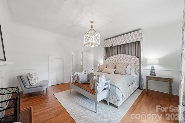 902 N Ashe Avenue, Newton, NC 28658