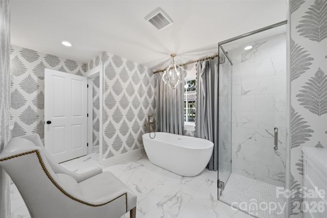 902 N Ashe Avenue, Newton, NC 28658