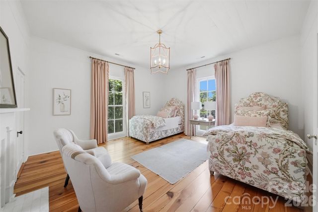 902 N Ashe Avenue, Newton, NC 28658