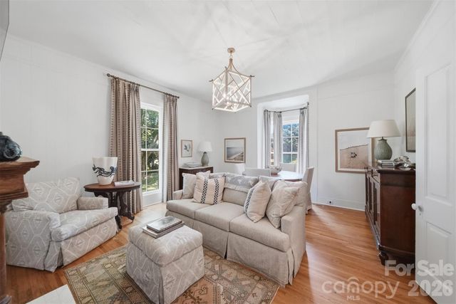 902 N Ashe Avenue, Newton, NC 28658