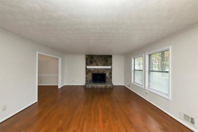 4027 Evelyn Drive, Powder Springs, GA 30127