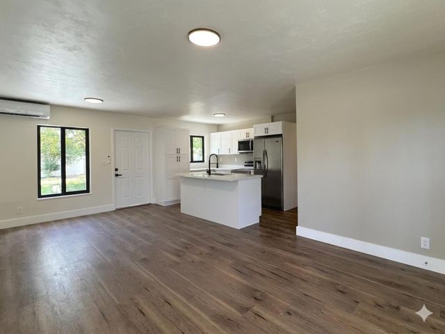 1795 Lauderdale Manor Drive, Fort Lauderdale, FL 33311