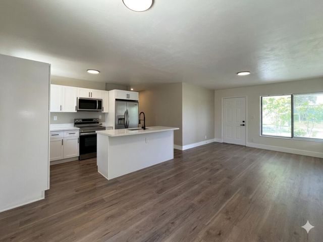 1795 Lauderdale Manor Drive, Fort Lauderdale, FL 33311