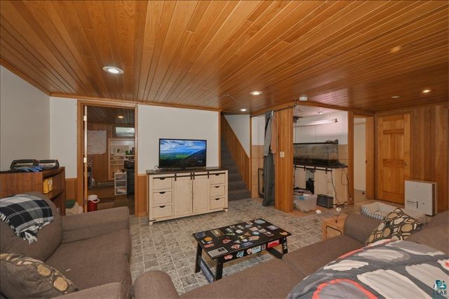 716-718 22nd Ave E, Superior, WI 54880