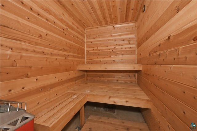 716-718 22nd Ave E, Superior, WI 54880