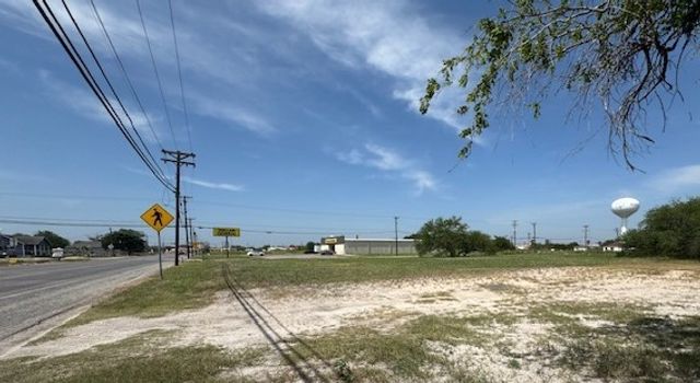 500 Lincoln Ave, Robstown, TX 78380