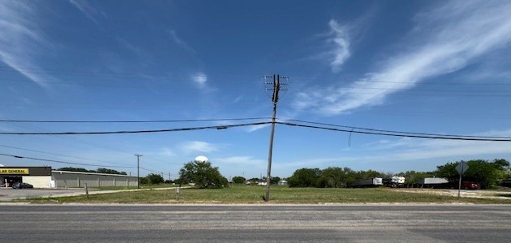 500 Lincoln Ave, Robstown, TX 78380