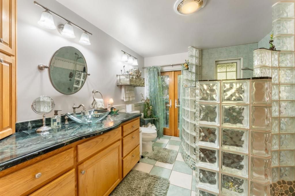 Image 21 of property listing at 11081 Enchanto Vista Drive, San Jose, CA 95127
