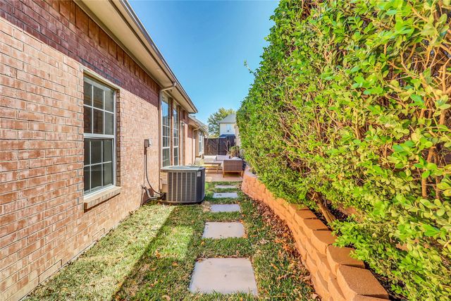 8016 Springmoss Drive, Plano, TX 75025