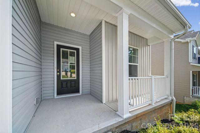7725 E Lane Drive, Charlotte, NC 28212