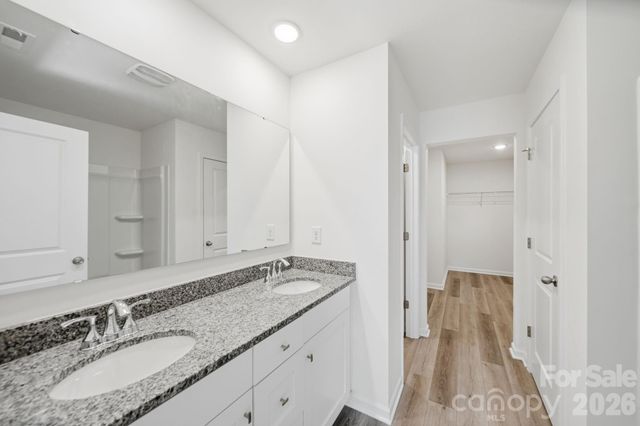7725 E Lane Drive, Charlotte, NC 28212