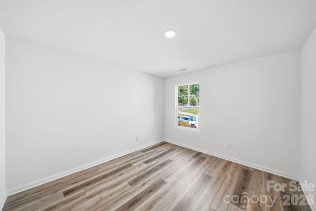 7725 E Lane Drive, Charlotte, NC 28212