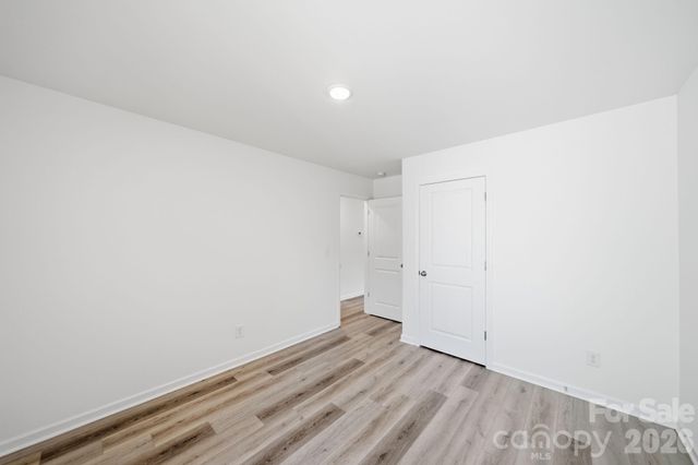 7725 E Lane Drive, Charlotte, NC 28212