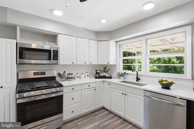 497 FRESNO PL, Magnolia, NJ 08049