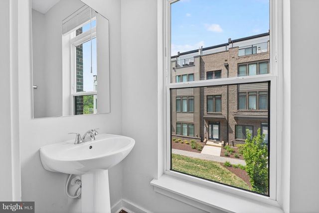 8279 FRONT LOOP, Rockville, MD 20855