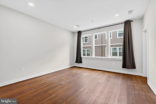 8279 FRONT LOOP, Rockville, MD 20855