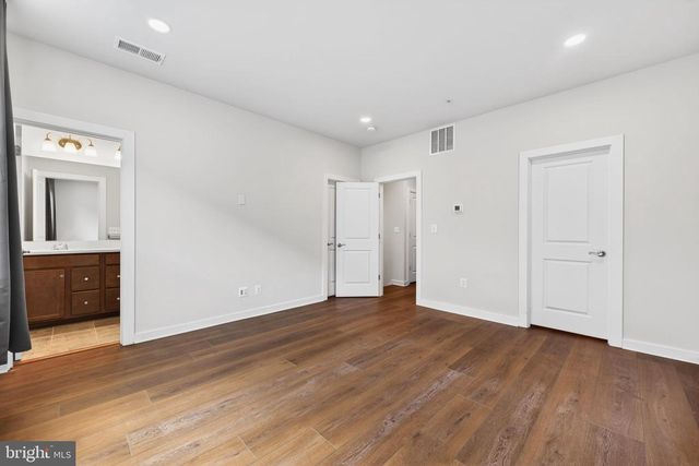 8279 FRONT LOOP, Rockville, MD 20855