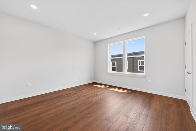 8279 FRONT LOOP, Rockville, MD 20855