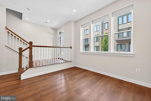 8279 FRONT LOOP, Rockville, MD 20855