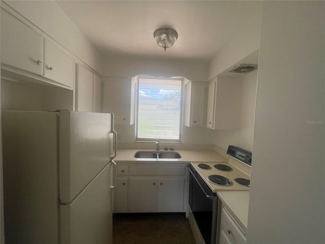 200 N BETTY LANE 1B, Clearwater, FL 33755