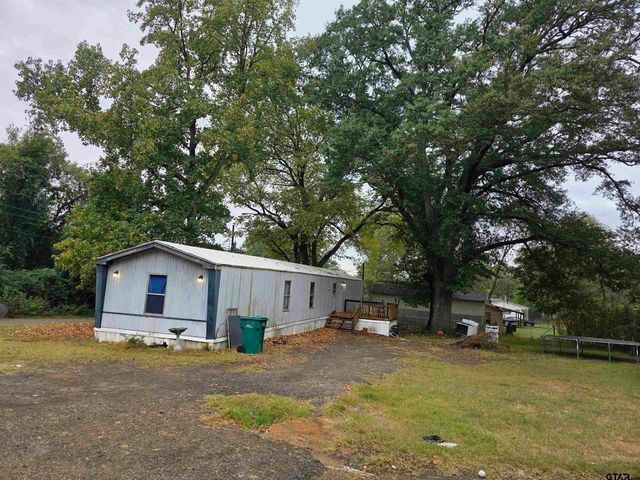300 Walnut, Naples, TX 75568