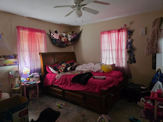 300 Walnut, Naples, TX 75568