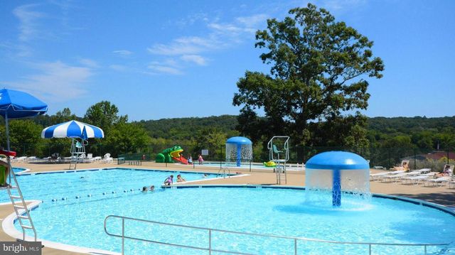 1137 COLUMBUS DR, Stafford, VA 22554