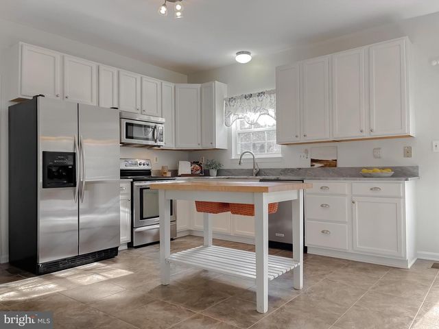 21060 WOODMERE DR, Leonardtown, MD 20650