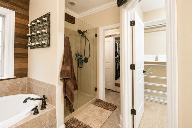 1014 Atchley Ct, Hendersonville, TN 37075