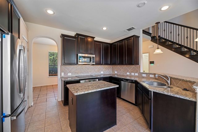 1636 Quail Grove Drive, Fort Worth, TX 76177